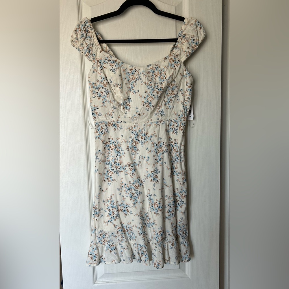 Old Navy Fit & Flare Puff-Sleeve Mini Dress, size small, white floral, new
